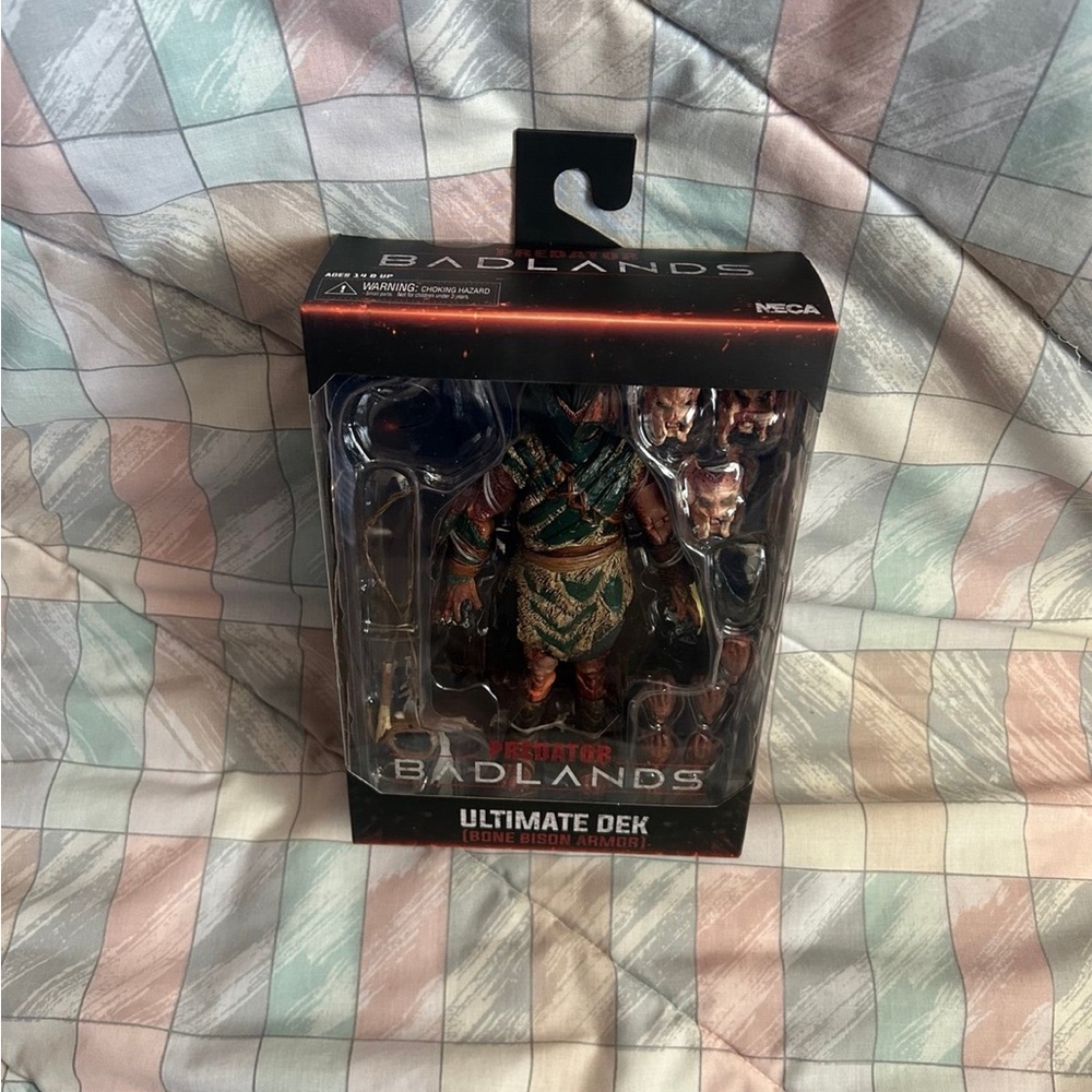 Predator Badlands Ultimate Dek (Bone Bison Armor) NECA